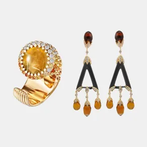 مجوهرات مرصوفة بحجر السترين من أشهر الدور العالمية مجوهرات السترين