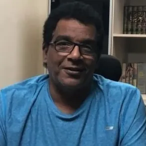 السيناريست أحمد عبد الله - الصورة من حساب الفنانة يسرا على إنستغرام السيناريست أحمد عبد الله - الصورة من حساب الفنانة يسرا على إنستغرام