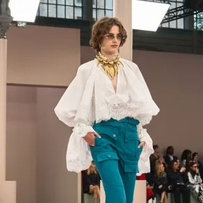 زيمرمان Zimmermann- الصورة من Launchmetrics/Spotlight © زيمرمان Zimmermann- الصورة من Launchmetrics/Spotlight ©