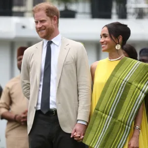 الأمير هاري وميغان ماركل Prince Harry and Meghan في زيارتهما لنيجيريا 2024. مصدر الصورة: Kola SULAIMON / AFP الأمير هاري وميغان ماركل Prince Harry and Meghan في زيارتهما لنيجيريا 2024. مصدر الصورة: Kola SULAIMON / AFP