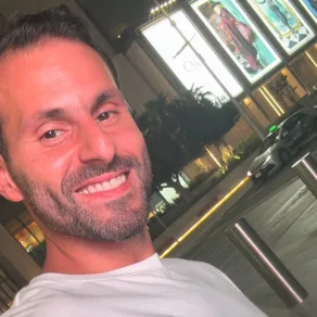 علي كاكولي- الصورة من حسابه على الانستغرام