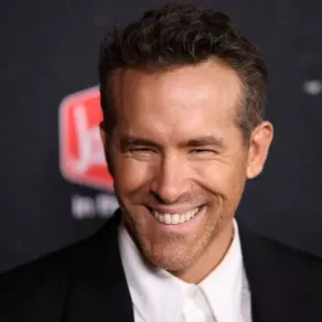 ريان رينولدز Ryan Reynolds في عرض فيلم "Deadpool & Wolverine" (مصدر الصورة: Charly TRIBALLEAU / AFP)
ريان رينولدز Ryan Reynolds في عرض فيلم "Deadpool & Wolverine" (مصدر الصورة: Charly TRIBALLEAU / AFP)