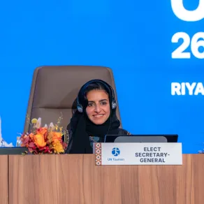 الإماراتية شيخة النويس