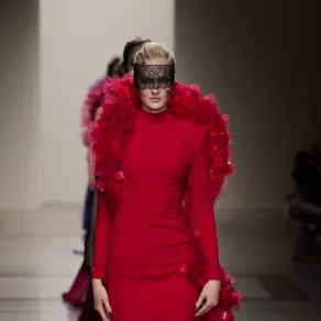 فستان من جورج شقرا Georges Chakra - الصورة من Launchmetrics/Spotlight ©