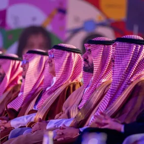 وزير الثقافة والتعليم يدشنان أكاديمية آفاق للفنون والثقافة. الصورة من وكالة الأنباء السعودية "واس"