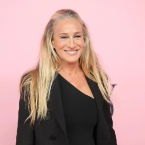 سارة جيسيكا باركر في مدينة نيويورك (Sarah Jessica Parker in New York City). مصدر الصورة: Dia Dipasupil/Getty Images/AFP