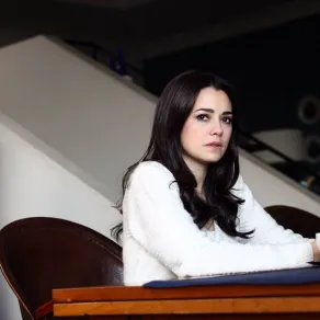 أوزغو نامال- الصورة من حسابها على الفيسبوك