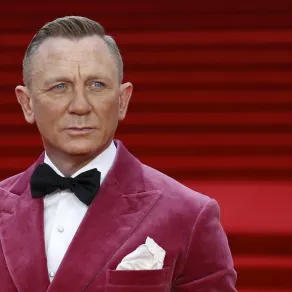 دانيا كريغ في قاعة ألبرت الملكية في لندن -Daniel Craig at the Royal Albert Hall in west London (مصدر الصورة Tolga Akmen / AFP) دانيا كريغ في قاعة ألبرت الملكية في لندن -Daniel Craig at the Royal Albert Hall in west London (مصدر الصورة Tolga Akmen / AFP)