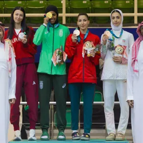 تتويج دنيا أبو طالب والفائزات في دورة ألعاب التضامن الإسلامي - الصورة من وكالة الأنباء السعودية "واس" تتويج دنيا أبو طالب والفائزات في دورة ألعاب التضامن الإسلامي - الصورة من وكالة الأنباء السعودية "واس"