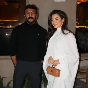 أحمد العوضي ويارا السكري- الصورة من حساب يارا على إنستغرام