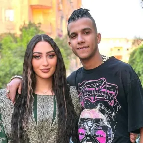 عصام صاصا وزوجته جهاد أحمد- الصورة من حسابه الرسمي على إنستغرام