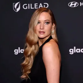 جينيفر لورانس Jennifer Lawrence (مصدر الصورة: Jamie McCarthy / GETTY IMAGES NORTH AMERICA / Getty Images via AFP) جينيفر لورانس Jennifer Lawrence (مصدر الصورة: Jamie McCarthy / GETTY IMAGES NORTH AMERICA / Getty Images via AFP)