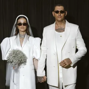 إيرام هيلفاجي أوغلو وأورال كاسبار في حفل زفافهما- الصورة من حسابها على إنستغرام إيرام هيلفاجي أوغلو وأورال كاسبار في حفل زفافهما- الصورة من حسابها على إنستغرام