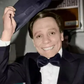 عادل إمام - الصورة من حسابه على إنستغرام عقب حديث إلهام شاهين عن "الهلفوت" ... أفلام قدمها عادل إمام بعيدا عن الكوميديا