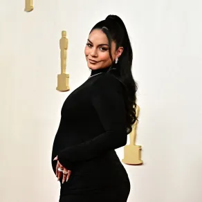 فانيسا هادجنز Vanessa Hudgens في حفل توزيع جوائز أوسكار 2024. مصدر الصورة:Frederic J. BROWN / AFP