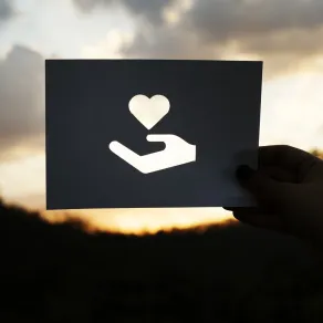  الكرم والعطاء ودورهما النبيل بالحياة