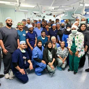 الفريق الطبي التابع للبرنامج السعودي للتوائم الملتصقة- الصورة من واس