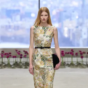 فستان من كارولينا هيريرا Carolina Herrera -الصورة من Launchmetrics/Spotlight © فستان من كارولينا هيريرا Carolina Herrera -الصورة من Launchmetrics/Spotlight ©