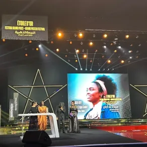 المهرجان الدولي للفيلم بمراكش - الصورة من المركز الاعلامي لفيلم سماء بلا أرض المهرجان الدولي للفيلم بمراكش - الصورة من المركز الاعلامي لفيلم سماء بلا أرض