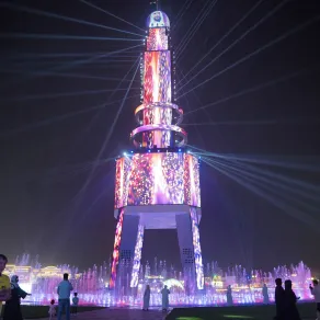 مهرجان الشيخ زايد. الصورة من وكالة الأنباء الإماراتية "وام" مهرجان الشيخ زايد. الصورة من وكالة الأنباء الإماراتية "وام"