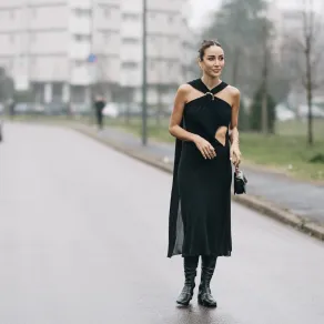 إطلالة ستريت ستايل من ميلانو- الصورة من Launchmetrics/Spotlight ©