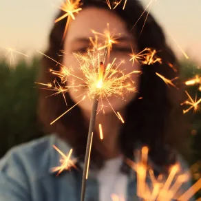 عبارات تهنئة بالعام الجديد