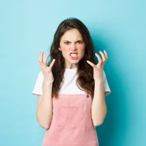 تفسير حلم الغضب في المنام- مصدر الصورة: Freepik by benzoix