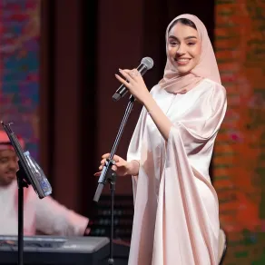 إطلالات محتشمة من زينة عماد- الصورة من حسابها على إنستغرام