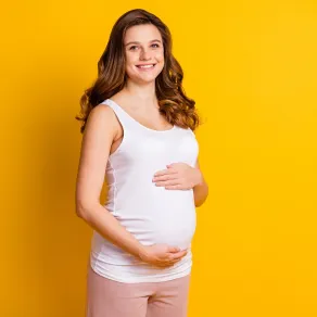 صورة لحامل في الرابع