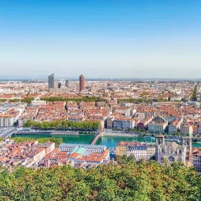 إطلالة على مدينة ليون