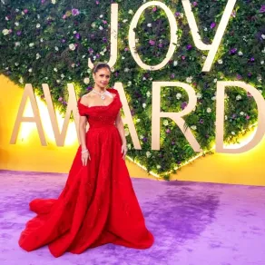 نيللي كريم  في حفل جوي أوردز 2025- مصدر الصورة المركز الإعلامي لمجموعة MBC