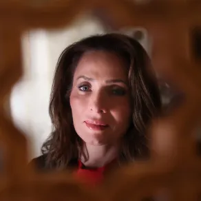 مصممة المجوهرات السعودية ريم السفاف