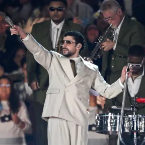 باد باني في مكسيكو سيتي (Bad Bunny in Mexico City). مصدر الصورة: Alfredo ESTRELLA / AFP