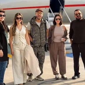 منذر رياحنة برفقة فريق عمل مسلسل الكينج - الصورة من حسابه على إنستغرام