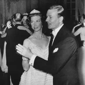 الأميرة ديزيريه أميرة السويد وزوجها البارون نيكولاس سيلفرشولد في ستوكهولم، السويد (Princess Desiree of Sweden and her husband Baron Nicolas Silfverschiold in Stockholm, Sweden). مصدر الصورة: Gamma-Keystone via Getty Images