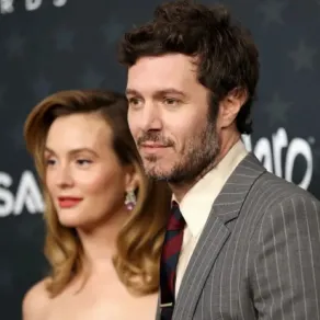 لايتون ميستر Leighton Meester وآدم برودي Adam Brody في حفل توزيع جوائز اختيار النقاد 2026. مصدر الصورة: Monica Schipper/Getty Images/AFP