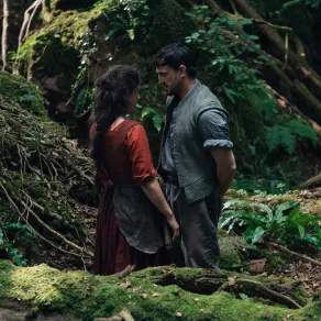 مراجعة فيلم هامنت (Hamnet): تجربة شعرية تعيد تشكيل فهمنا للألم… وللفن