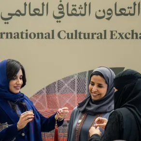 الأميرة ريم بنت الوليد برفقة دكتور سوزان اليحيى، الرئيس التنفيذي لـ"ورث" ضمن فعاليات منتدى الفنون التقليدية - الصورة من حساب الرئيس التنفيذي لـ"ورث"على إكس