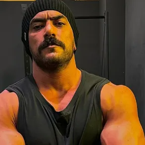 أحمد العوضي- الصورة من حسابه الرسمي على إنستغرام أحمد العوضي: سأبتعد عن الدراما الشعبية بعد رمضان 2026