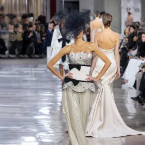 فستان من تصميم جورج شقرا لصيف 2026-- الصورة من Launchmetrics/Spotlight ©