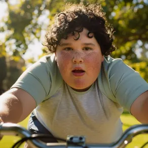 صورة لطفل سمين