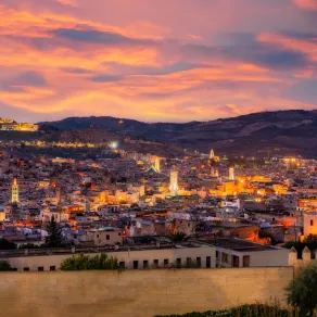 منظر الغروب في مدينة فاس (chain45154 /Getty Images) منظر الغروب في مدينة فاس (chain45154 /Getty Images)