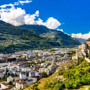 كاتدرائية فالير في سيون - كانتون فاليه كاتدرائية فالير في سيون - كانتون فاليه