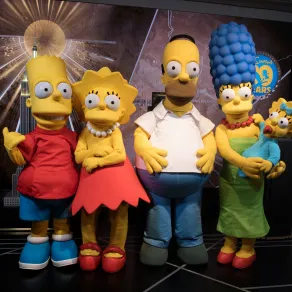 الاحتفال بالذكرى الـ 30 لمسلسل "The Simpsons"، عام 2018 في نيويورك - مصدر الصورة: Noam Galai/Getty Images الاحتفال بالذكرى الـ 30 لمسلسل "The Simpsons"، عام 2018 في نيويورك - مصدر الصورة: Noam Galai/Getty Images