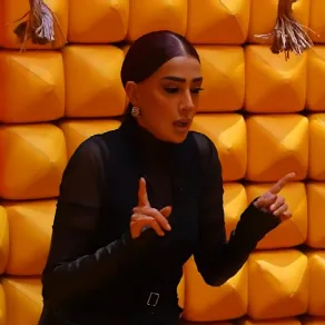 غادة عبد الرازق من برنامج رامز ليفل الوحش- الصورة من شاشة عرض البرنامج