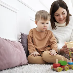 5 علامات تدل على أن طفلك طبيعي- مصدر الصورة: Freepik