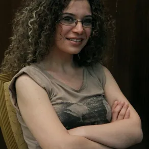 علا