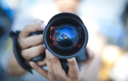 ورشة عمل تؤهل الفتيات لاحتراف التصوير