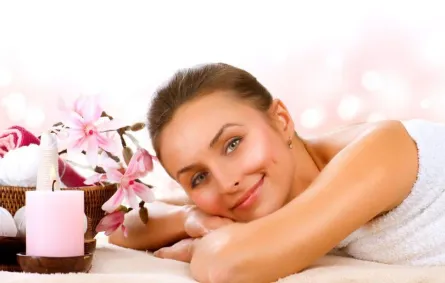 فوائد التدليك بـ الزيوت العطرية في علاج التوتر والاكتئاب