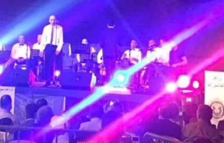 في تونس.. سجناء يقيمون حفلة غنائيّة في مهرجان دولي.. ما القصّة؟